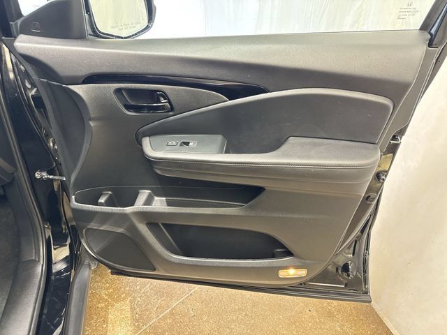 Used 2023 Honda Passport Elite image 27
