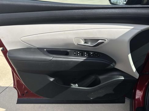 Used 2025 Hyundai Tucson SEL FWD image 18
