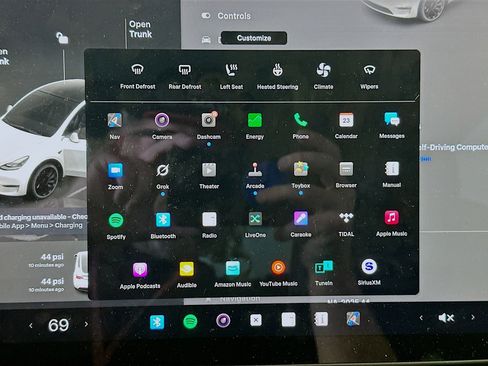 Used 2022 Tesla Model Y Performance image 18