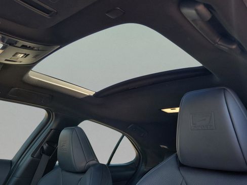 Used 2019 Lexus UX 200 F Sport w/ F Sport Premium Package image 23