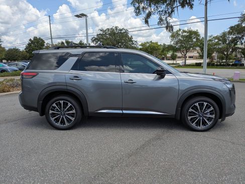 Used 2026 Nissan Pathfinder Platinum w/ Cargo Package FWD image 3