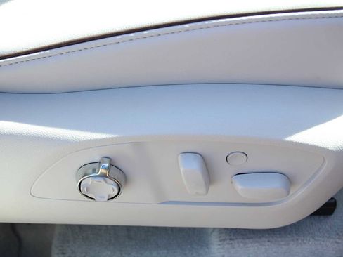 New 2026 Buick Enclave Avenir w/ Super Cruise Package FWD image 17