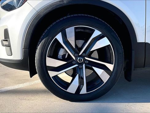 Used 2023 Volvo XC40 B5 Plus w/ Protection Package image 11