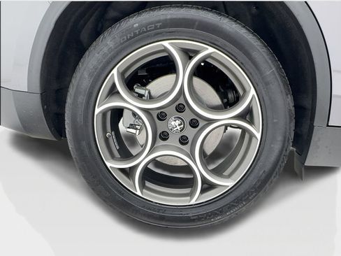 New 2026 Alfa Romeo Stelvio Sprint w/ Convenience Package AWD/4WD image 17