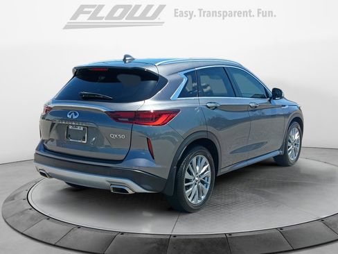 Used 2023 INFINITI QX50 Luxe FWD image 9