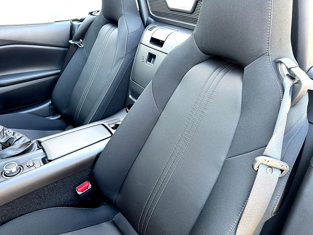 New 2026 MAZDA MX-5 Miata Sport w/ Interior Package RWD image 12