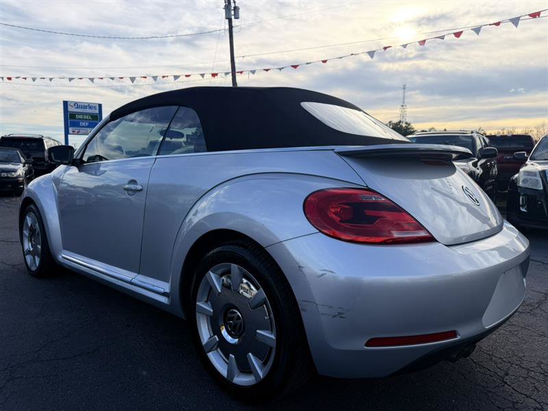 Used 2013 Volkswagen Beetle 2.5 FWD image 9