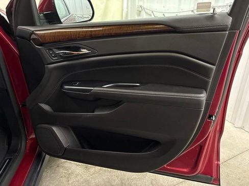 Used 2015 Cadillac SRX Luxury w/ Driver Awareness Package FWD image 33