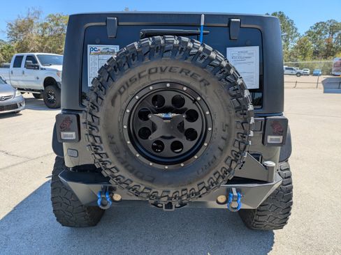 Used 2018 Jeep Wrangler Sport image 37