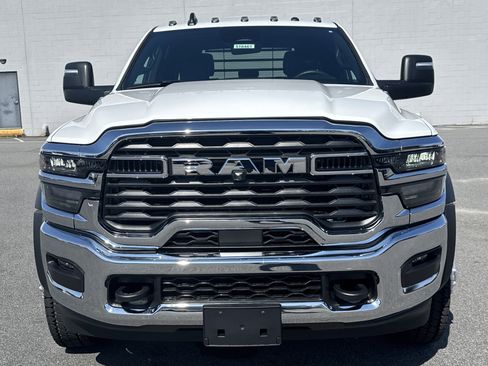 New 2026 RAM 5500 Tradesman w/ Chrome Appearance Group image 9