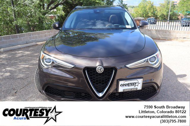 Used 2018 Alfa Romeo Stelvio Sport w/ Quick Order Package 22J Sport AWD/4WD image 2