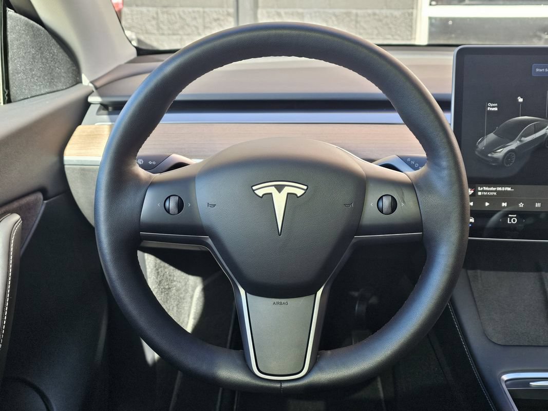 Used 2021 Tesla Model Y Long Range AWD/4WD image 23