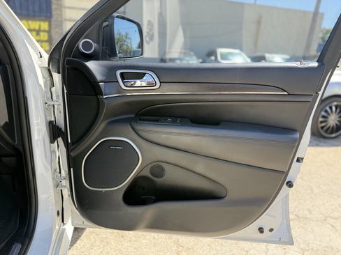 Used 2018 Jeep Grand Cherokee High Altitude image 23