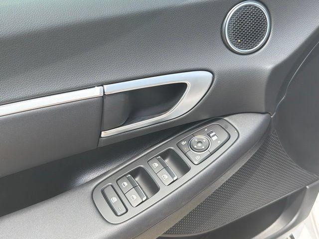 New 2026 Hyundai Sonata SEL FWD image 19