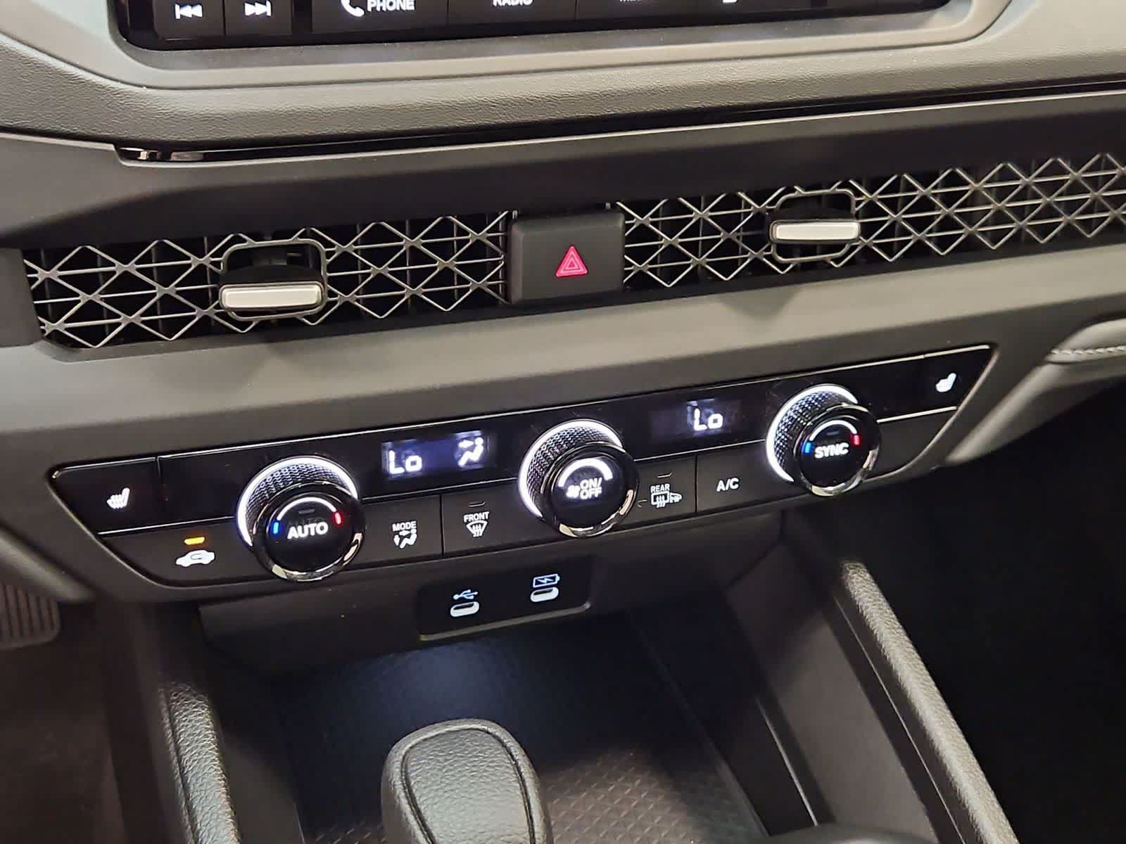 Certified 2025 Honda Accord SE image 30