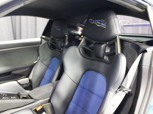 Certified 2025 Porsche 718 Cayman GT4 RS w/ Weissach Package image 5