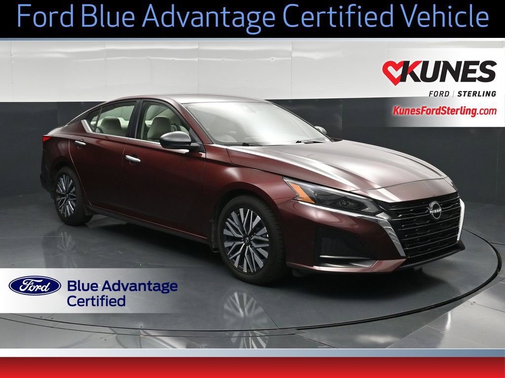 Used 2024 Nissan Altima 2.5 SV FWD image 1