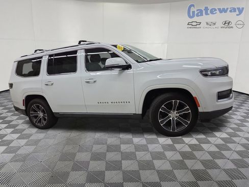 Used 2022 Jeep Grand Wagoneer Series I AWD/4WD image 1