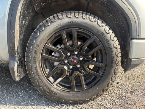Used 2025 GMC Sierra 1500 Elevation w/ Preferred Package AWD/4WD image 15