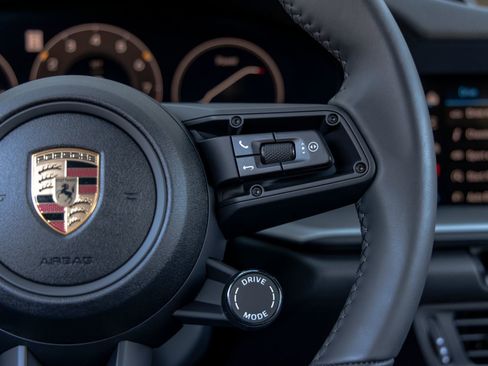 Used 2025 Porsche 911 Carrera T image 31