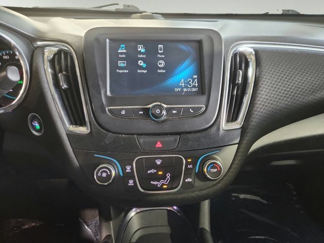 Used 2018 Chevrolet Malibu LT FWD image 16