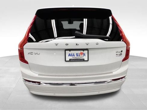 Used 2025 Volvo XC90 B6 Ultra w/ Protection Package Premier image 5