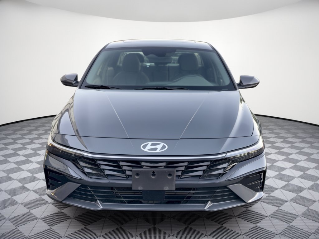 Used 2025 Hyundai Elantra SEL FWD image 6