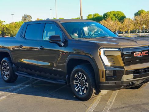 Used 2026 GMC Sierra EV Elevation image 8