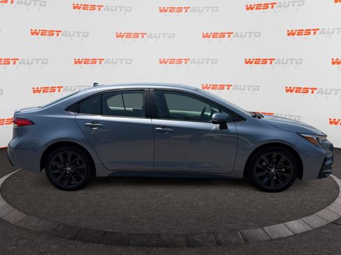 Used 2023 Toyota Corolla SE FWD image 6