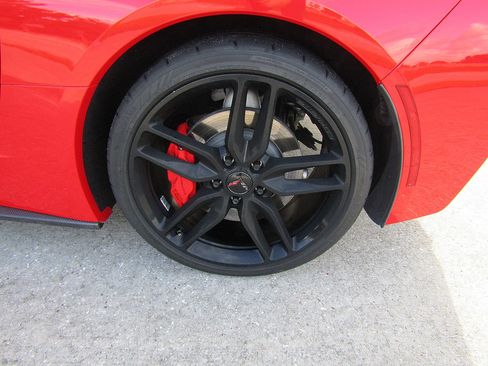 Used 2015 Chevrolet Corvette Stingray Convertible w/ 2LT Preferred Equipment Group RWD image 25