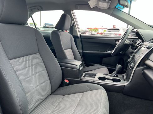 Used 2016 Toyota Camry LE w/ Protection Package (Q2) FWD image 33
