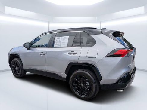 Used 2023 Toyota RAV4 XSE AWD/4WD image 5
