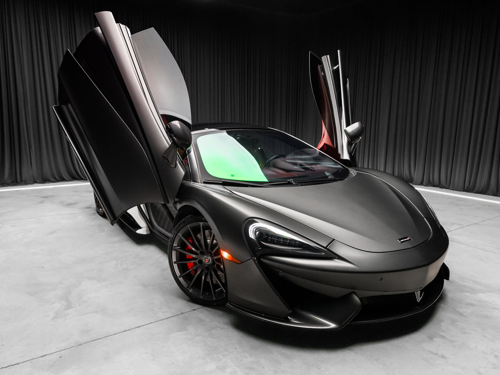 Used 2017 McLaren 570S RWD image 9