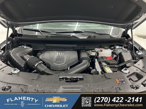 New 2026 Chevrolet Traverse LT w/ Driver Confidence Package AWD/4WD image 16