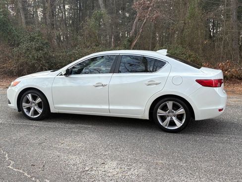Used 2013 Acura ILX w/ Technology Package image 9