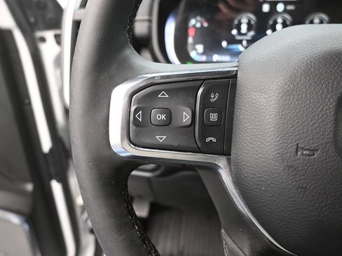 Used 2025 RAM 2500 Laramie AWD/4WD image 29