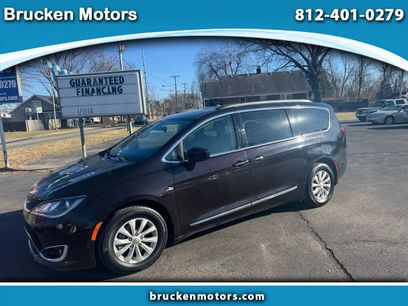 Used 2017 Chrysler Pacifica Touring-L