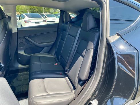 Used 2023 Tesla Model Y Long Range AWD/4WD image 14