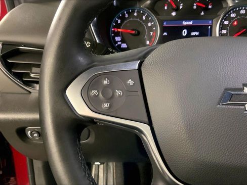 Used 2023 Chevrolet Traverse LT w/ Midnight/Sport Edition image 21