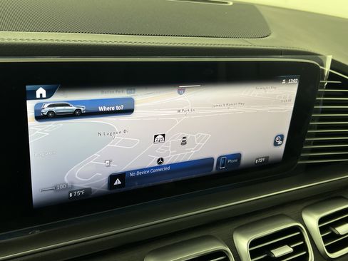 New 2025 Mercedes-Benz GLS 450 4MATIC image 31