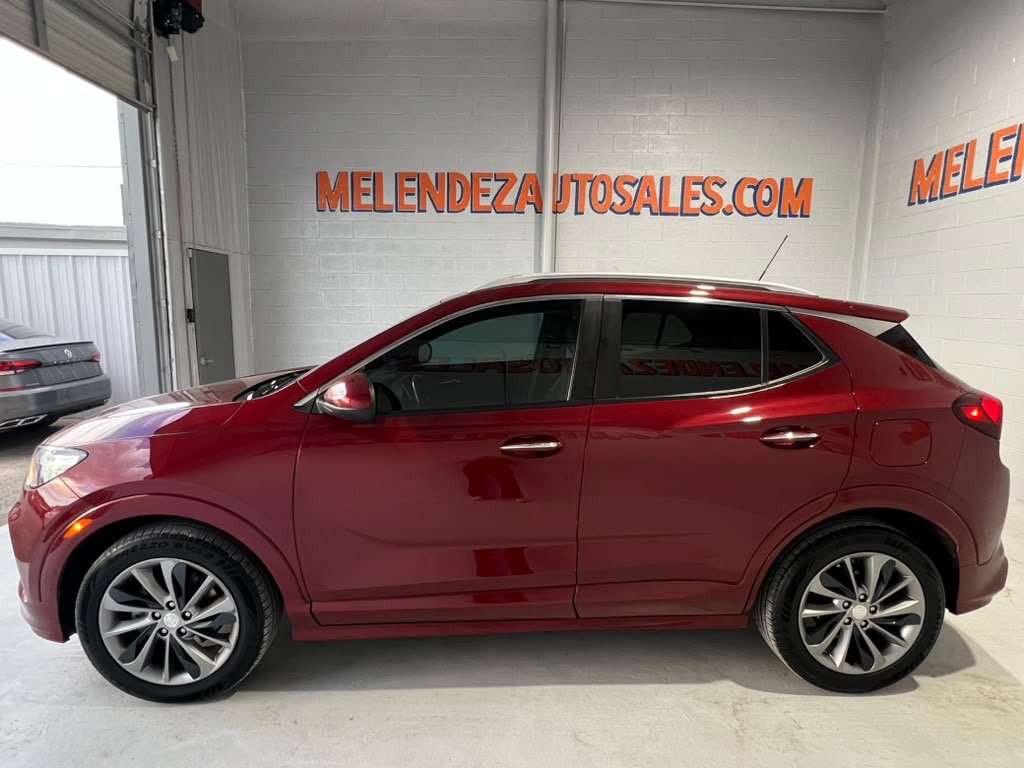 Used 2023 Buick Encore GX Select w/ Sport Touring Package FWD image 2