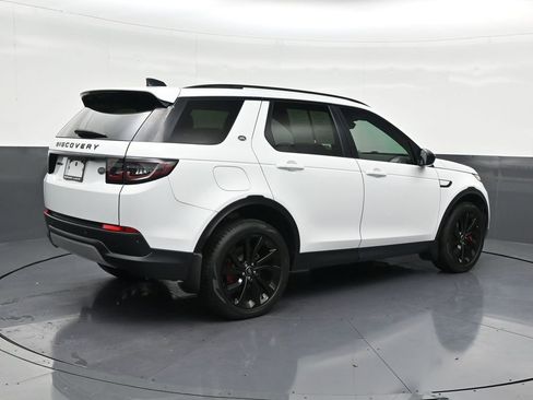 Used 2023 Land Rover Discovery Sport SE image 5