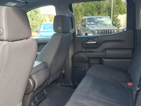 Used 2019 Chevrolet Silverado 1500 Custom w/ Custom Value Package image 20