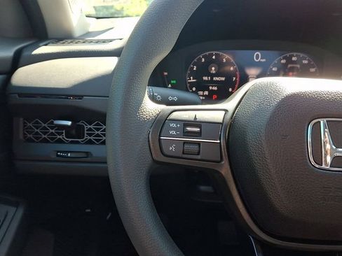 Certified 2025 Honda Accord SE image 21