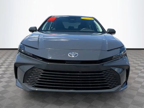 Used 2025 Toyota Camry LE FWD image 2