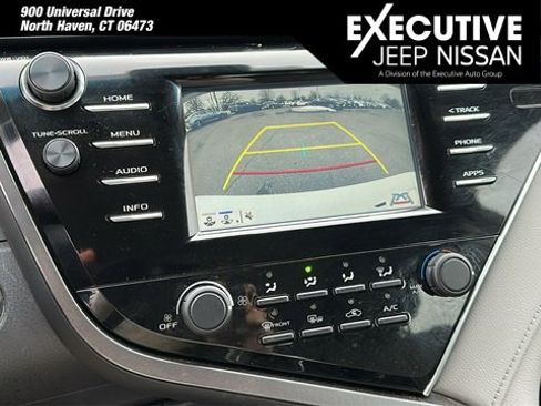 Used 2018 Toyota Camry L image 15