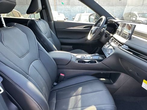 New 2027 INFINITI QX65 Luxe w/ Cargo Package AWD/4WD image 14