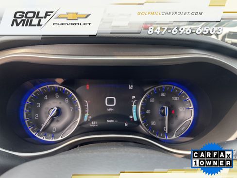 Used 2023 Chrysler Pacifica Touring-L FWD image 19