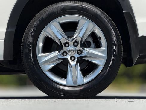Used 2015 Toyota Highlander Limited Platinum AWD/4WD image 21