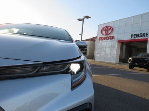 Used 2022 Toyota Corolla SE image 4